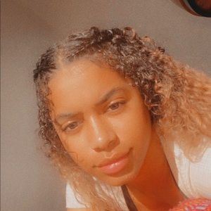 Meet your Posher, Sofia